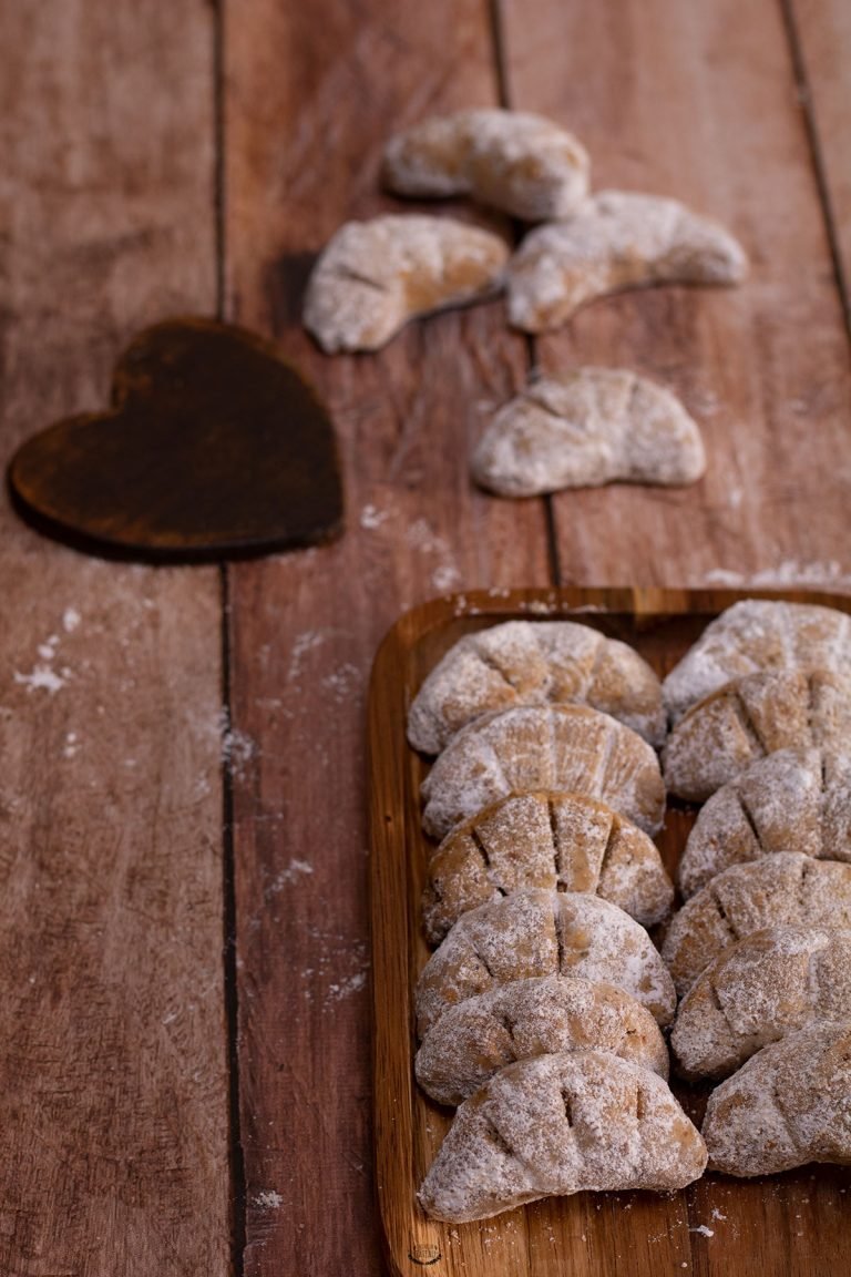 Croissants De Lune Aux Noisettes Biscuits Sabl S