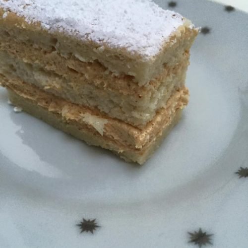 Le Russe Gateau Au Praline