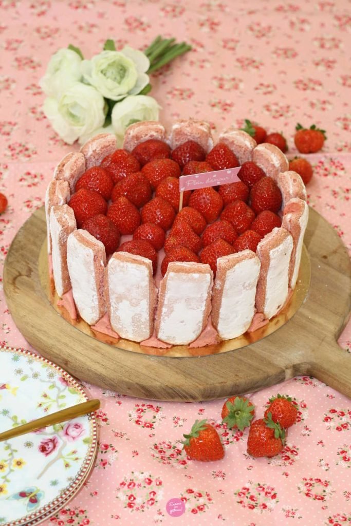 Charlotte Aux Fraises - Recette Facile Et Rapide Pour Un Dessert Fruité