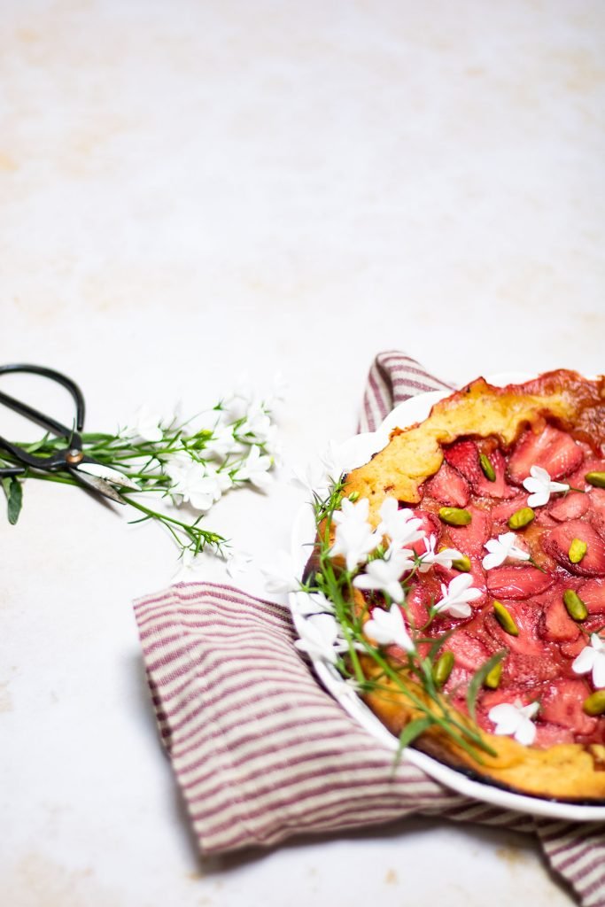 tarte rustique fraise pistache