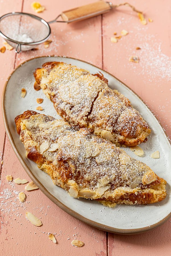 croissants aux amandes