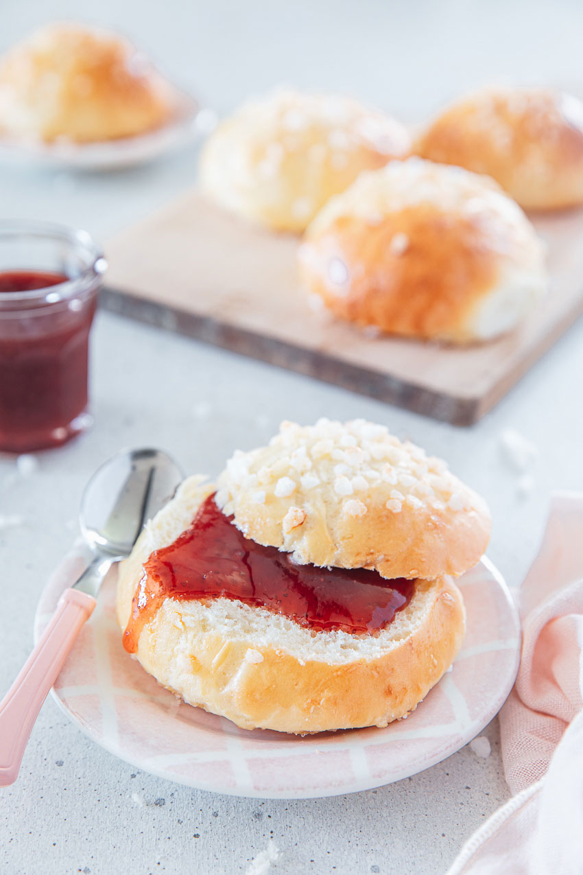 brioches moelleuses au sucre perlé